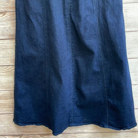VINTAGE KORET DENIM MODEST MAXI SKIRT IN DARK WASH - Picture 3 of 5